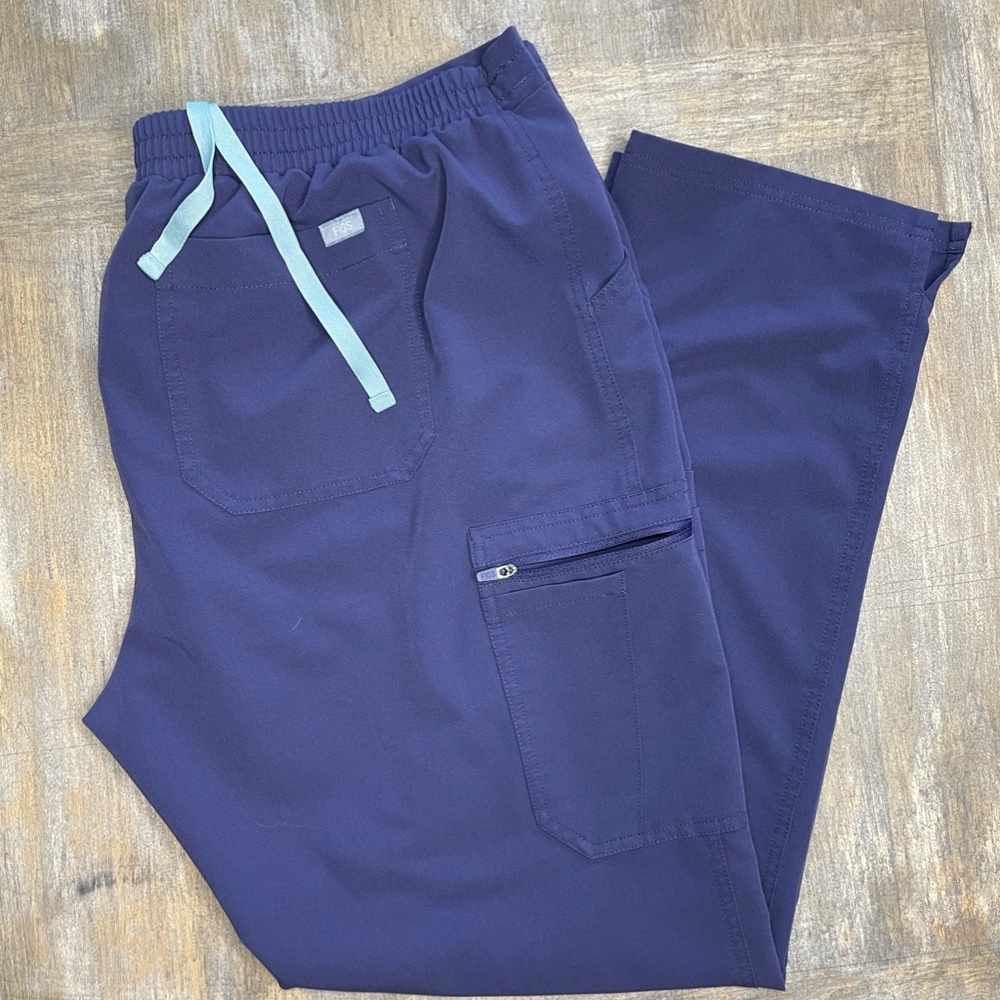 FIGS Purple Shadow SET-Yola Skinny Pant (Regular) Women's XL AND Rafaela Top XL